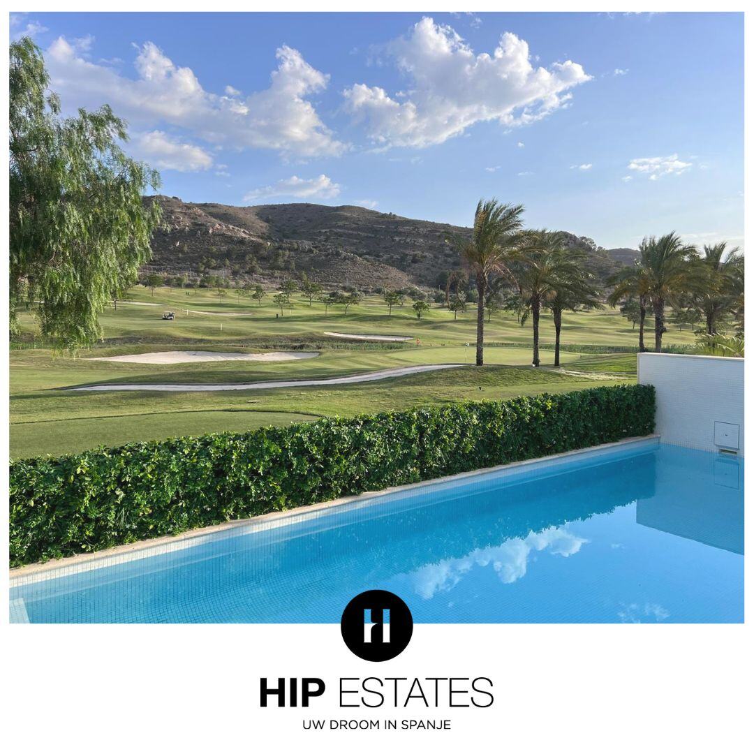 Hip Estates in de pers: Dit weekend in Het Laatste Nieuws -> De Vlaamse droom in Spanje: Anne-Marie en Eddy kozen voor een nieuwbouw golfdomein Font del Llop nabij Alicante. "We hebben het beste van twee werelden gevonden!" 
hubs.la/Q02Gtv1W0