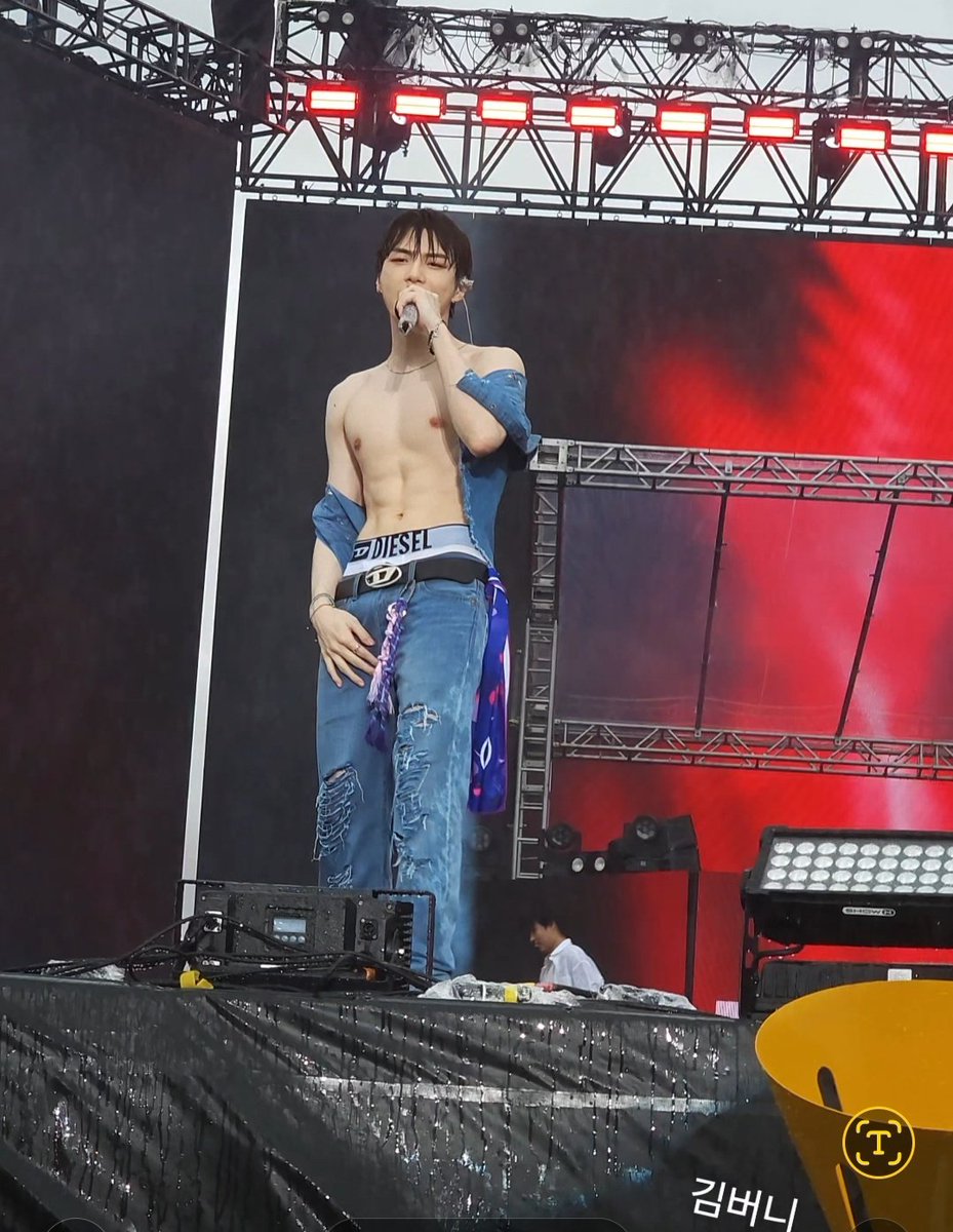 tokki_niel's tweet photo. 아악 https://t.co/hGfCDGkbZL