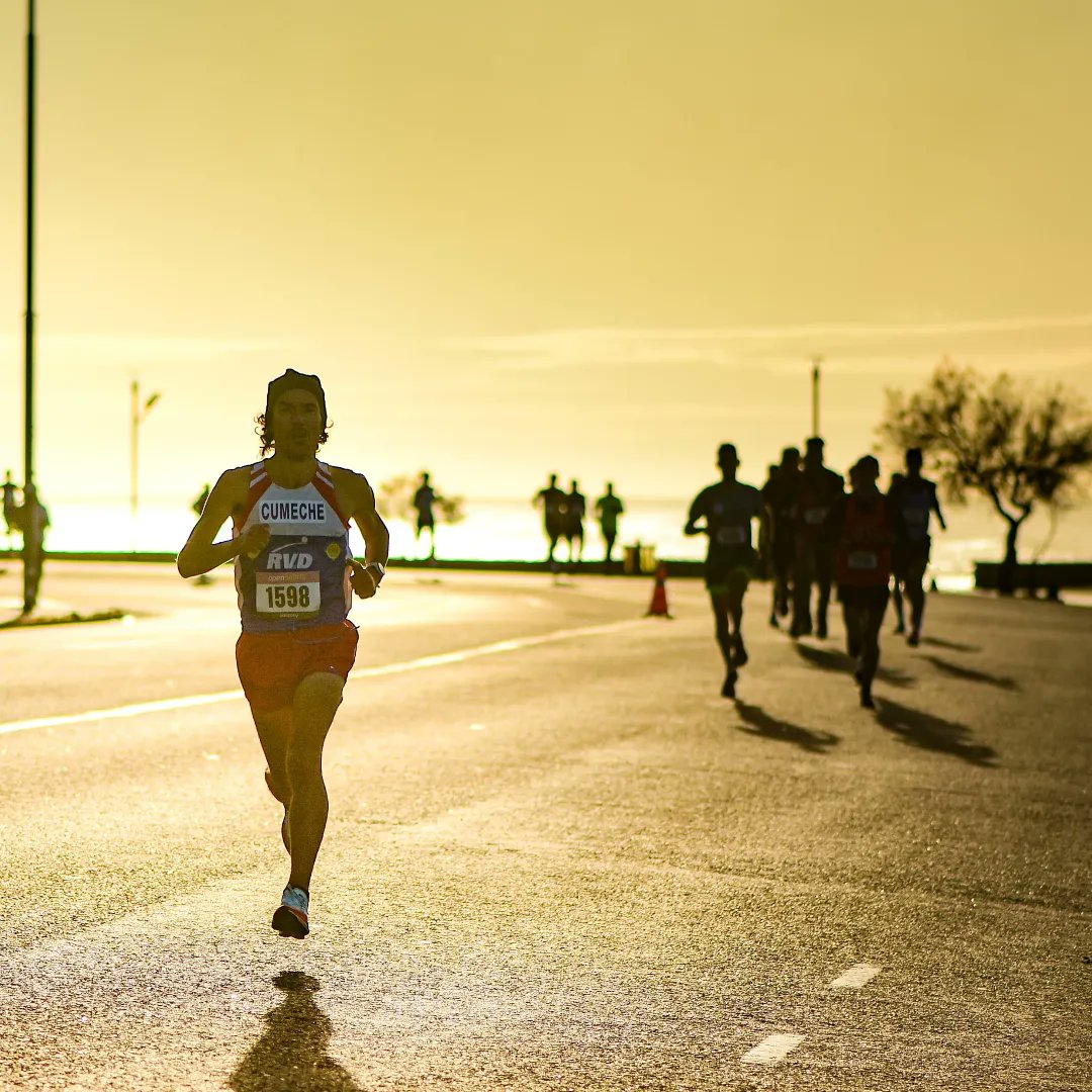 ulisanguinetti's tweet photo. Hermosa foto de los #15kopensports 
4to puesto corriendo a 3'16". https://t.co/Qo1sMs21Gx