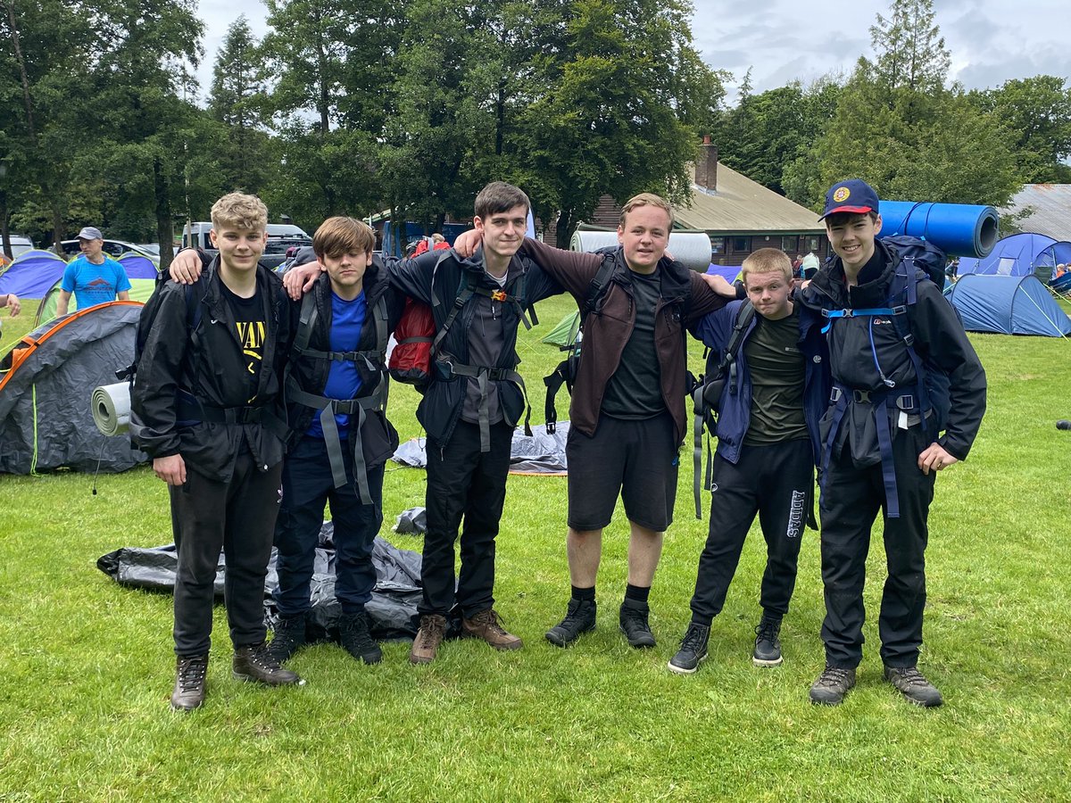 thornleigh_DofE's tweet photo. More of our groups ready to set off on their 10 mile hikes today @DofE @thornleigh #campthornleigh2024 https://t.co/1zHPrcqkFp