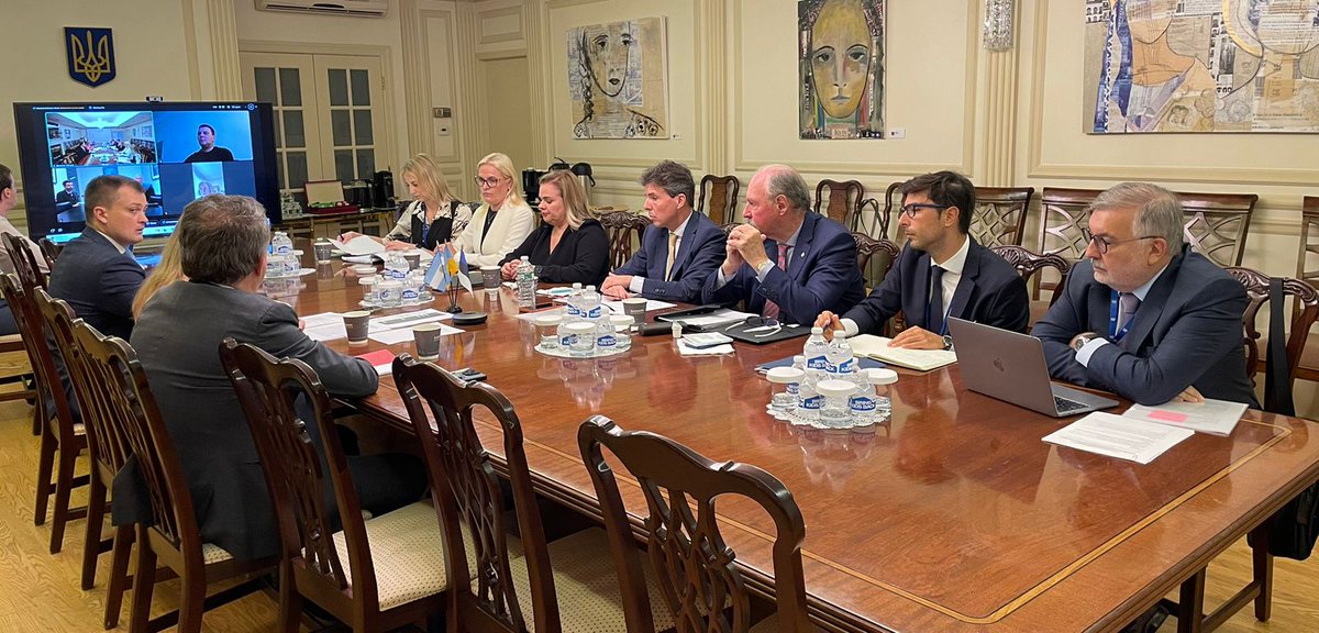 IrynaBorovets1's tweet photo. Encouraged by a productive discussion in New York on implementing Point 5 of 🇺🇦 Peace Formula of @ZelenskyyUa with Deputies Foreign Ministers of 🇦🇷Leopoldo Sahores & 🇪🇪 @MinnaLiinaLind. We agreed on the next steps to take towards the goal of restoring respect for the #UN Charter. https://t.co/xf6hTKMSue