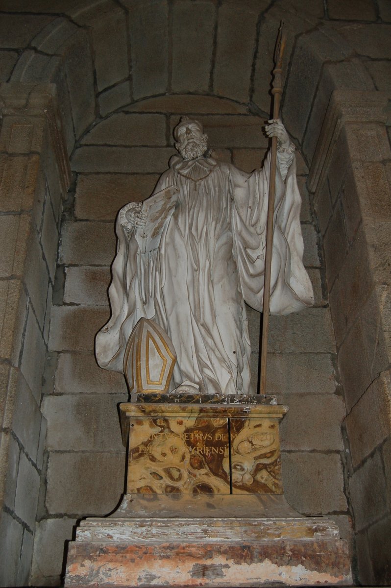 campadiocesano's tweet photo. San #Pedro de #Mezonzo: padre de los #pobres, tutor de los #desvalidos, defensor de los débiles contra los continuos abusos y atropellos de los poderosos; y todos los que a él acudían obtenían de él benigna y paternal #acogida #CCD https://t.co/cnjIGd9fQS