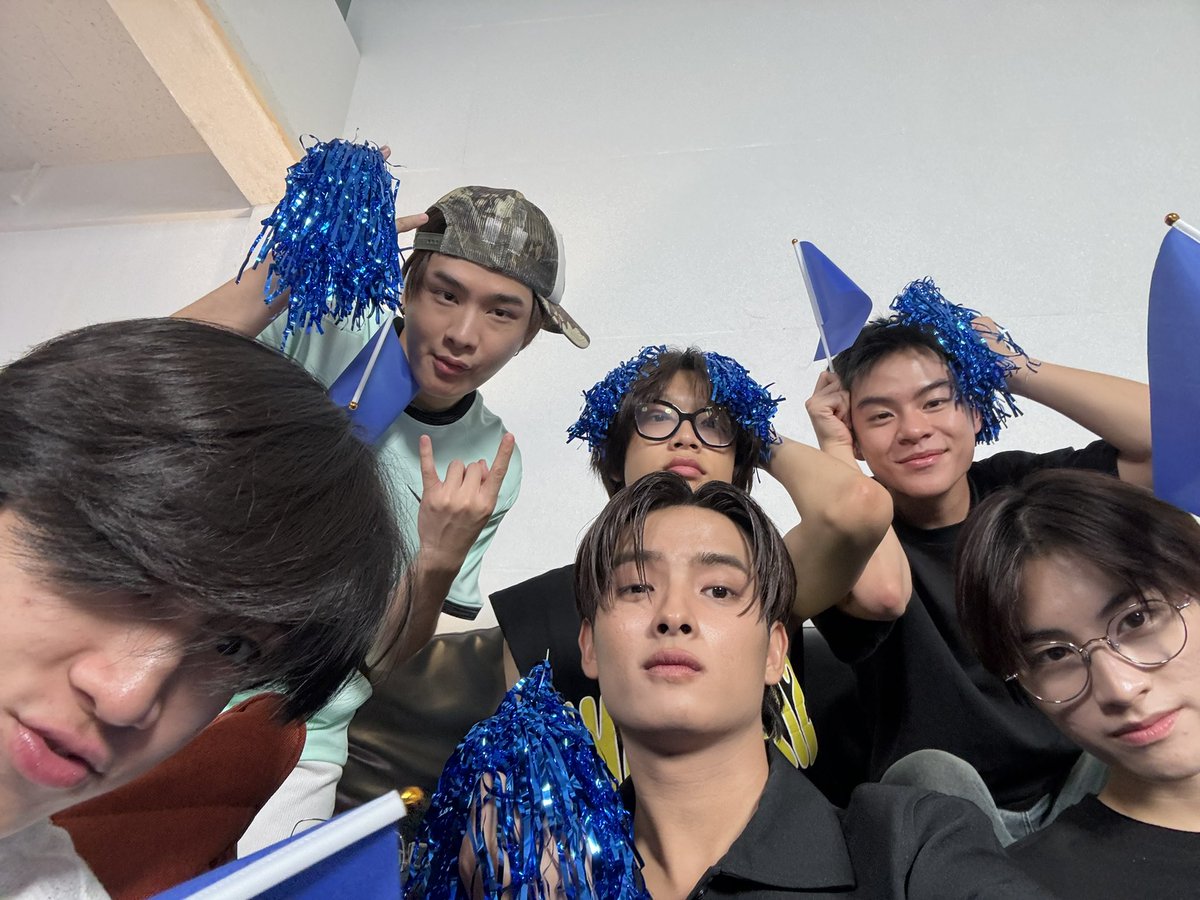 Go blues
#บัสซิ่งไทยแลนด์EP5
#BUSSINGTHAILAND
#BUSbecauseofyouishine
#ช่องวัน31