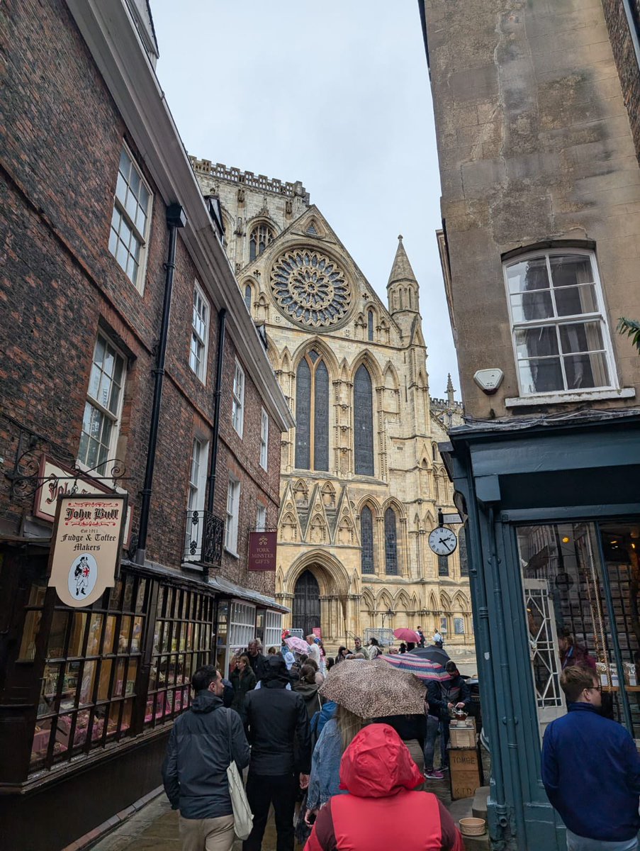PTIEducation's tweet photo. Our English Delegates have been enjoying a walking tour of York guided by a local characterful witch 🧙🏼‍♀️ https://t.co/sYdRgMzkPH