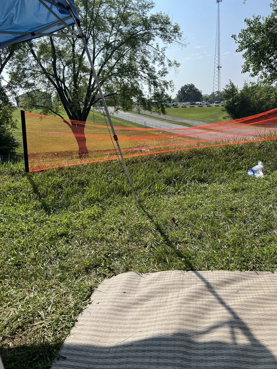 jaylab2020's tweet image. Day 3 still going strong @countryconcert ! Time to start drinking! You here yet @HardyMusic ?