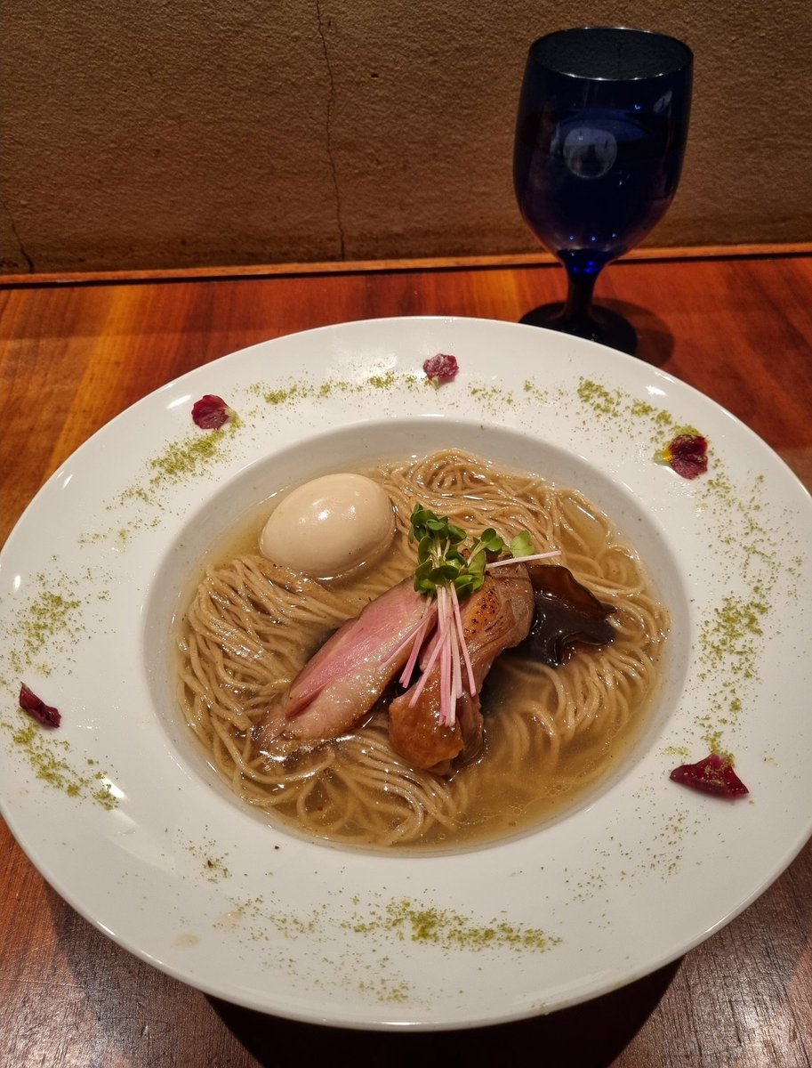 _xeonltu's tweet photo. おいしいいいいい🤤
Duck raaaamen🦆 https://t.co/3fA8meNqE4