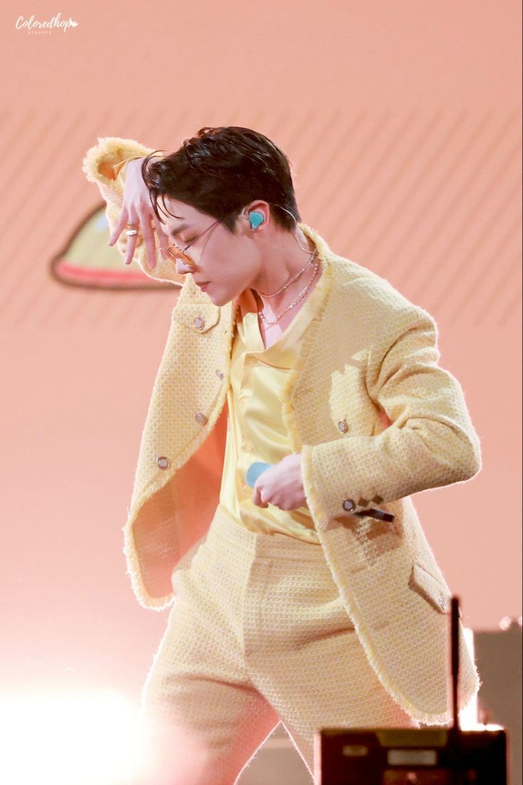 Daily Pretty Hobi (@dailyprettyhobi) on Twitter photo 