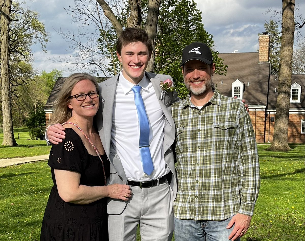 KeriNorris20's tweet photo. Finally out of the teenage years ... Happy Birthday, Sam @SamNorr11094202 !!! Wishing you the best! 🥳🎂🎉❤️😘#BirthdayCelebration https://t.co/ajJt5MlV1M