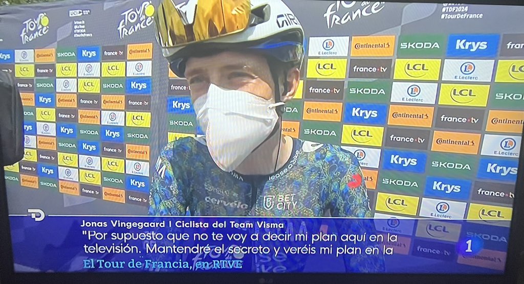 javichu73's tweet photo. Tour de France cyclists join the movement #YallMasking and share their masks on the race to avoid SARS-CoV-2 contagion.

#YallStillMasking https://t.co/xghNuj8tmv