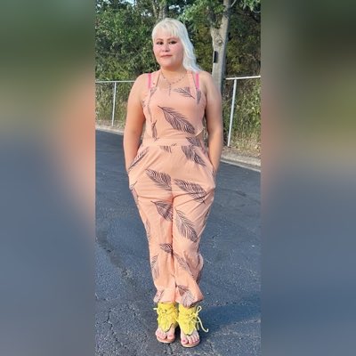 Elizabeth503Guz's tweet photo. #NuevaFotoDePerfil https://t.co/BXJCztrNaI