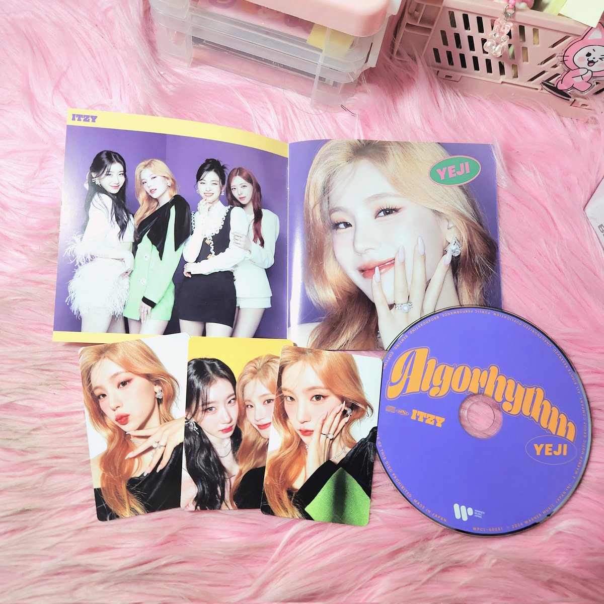 — 𝓽𝓸𝓭𝓪𝔂'𝓼  pulls 🍭

; ITZY Algorythym Yeji Ver.

[ aaaaa suka bgt sama covernya karena kaya barbieee gituuu!! chaery yeji gemas pulaa🥺💗💗]

ps: thank youu kak <a href="/lightfurryeji/">Carina IA</a> <a href="/lightHYJ_GO/">LightHYJ</a> ♡♡
