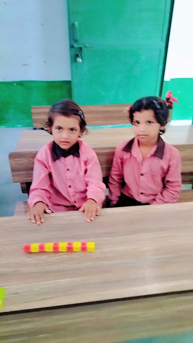 Nehatulshan22's tweet photo. गणित किट की सहायता से पैटर्न सीखते बच्चे...…..🥰

प्राथमिक विद्यालय छितराई, विकासखण्ड टूंडला, जनपद फिरोजाबाद https://t.co/P3Ztfj7sCR
