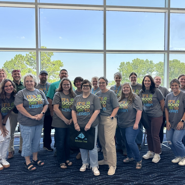 OuachitaSD's tweet photo. Great day to be a learner and a great day to be a Warrior! A team of teachers enjoyed attending the @SolutionTree #PLCatWork Institute this week! It's gonna be a great year! #WeAreWarriors #LifelongLearners #Team https://t.co/0yy5r2UURN