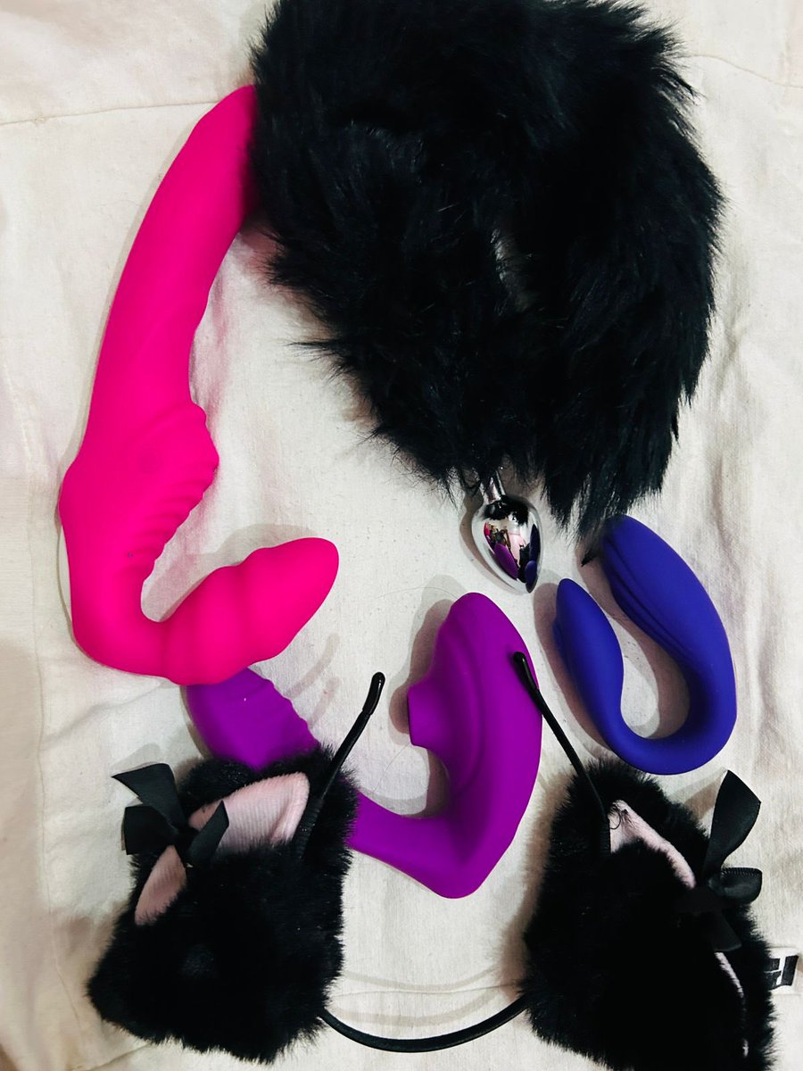 NatiAmo01's tweet photo. @ezabalita Amiga!!! Con uno como el morado 💜 te aseguro que no necesitas pedir favores a nadie!!! Es maravilloso para esos días de soledad 🔥🔥🔥😈😘 https://t.co/F4jhmm55x9
