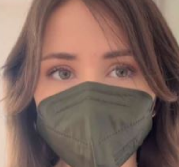 Glaube #Mois jetzt doch nicht mehr. Wie soll den #Anis all diesen Leuten einen geblasen haben, wenn sie dauernd Maske trägt? Merk ihr selber, oder?