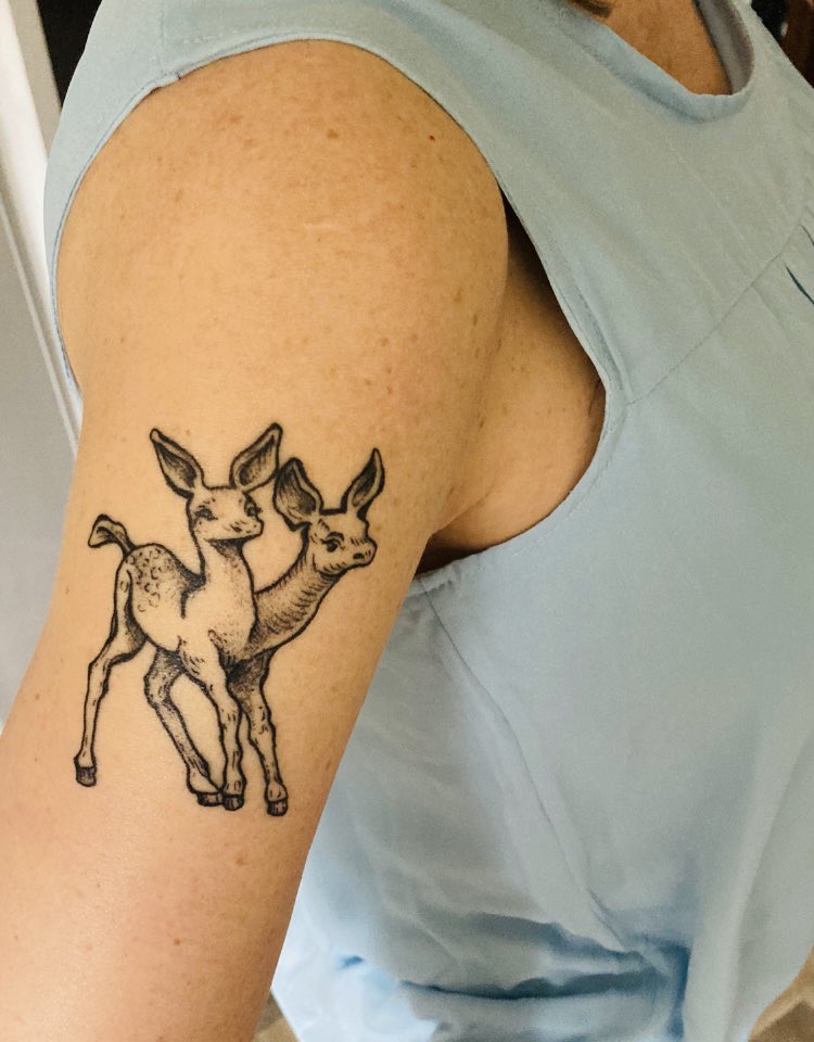 VikShirley's tweet photo. Just had delightful chat with @wevebeenreading @charleyblogs @_WendyCaitlin. Podcast to follow. Discussion of creative writing PhDs being thrill-based work &amp; a slightly unprepared reading of Poets, among other things. Wendy asked that I post a picture of my tattoo, so here it is. https://t.co/S79PKExijm