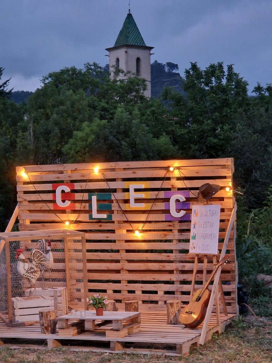 🌟 Orgullós de viure a un poble on el jovent ho dona tot per la cultura i la festa popular! 🎉#ClecFestival de #SantaEulàliadeRiuprimer és el reflex d’un poble viu i amb futur. Contra la decadència, el so de la festa! 🎶 Visca Riuprimer! 💪 #FestaPopular #Cultura #RiuprimerViu