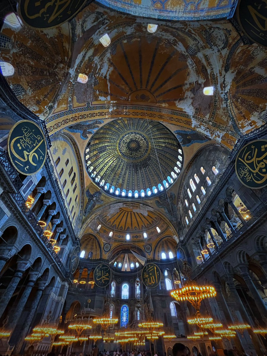 _Ahmetsafa's tweet photo. Ayasofya-i Kebîr https://t.co/z6lMmKWmLu