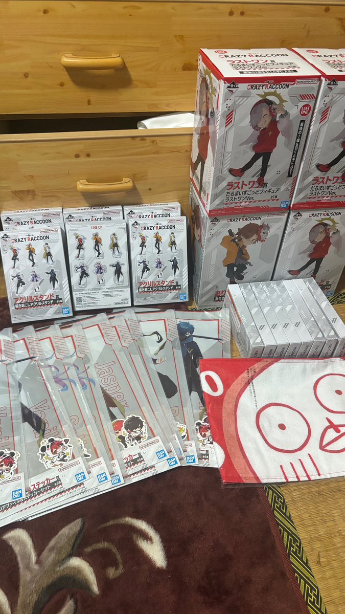 2店舗まわってGET
個数制限あって知らないおじさんに頼んで引いてもらった感謝！