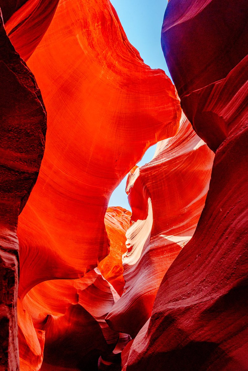 bugsracer's tweet photo. El #LowerAntelopeCanyon un lugar mágico, es como si estuvieras adentro de una fotografía o en una obra de arte, simplemente maravilloso e impresionante. #Roadtrip2024 https://t.co/k2Lt4uivqq
