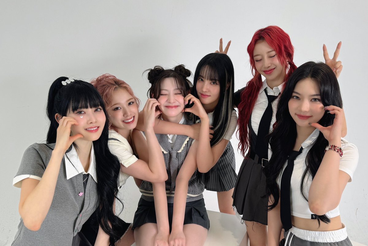 For_Fox_w's tweet photo. 어떤여우진짜른력막내력과하다도대체이게무슨사진인지모르갯고.. https://t.co/SFGgrAkAfM