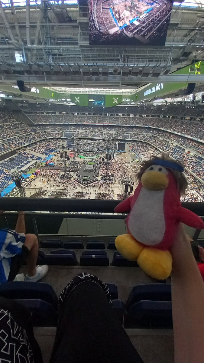 Haruriiny's tweet photo. He traido a los tripoiers a la Velada
Ojalá darle el peluche a Roier pero imposible igual me hace compañía https://t.co/HEZDxEbeb2
