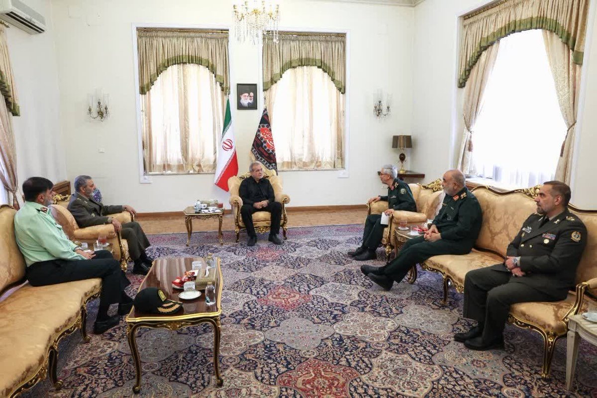 PressTVElection's tweet photo. Iran's top military and law enforcement officials met with President-elect Masoud Pezeshkian, pledging their full cooperation and support to the new government https://t.co/Ez2fuq3o7k