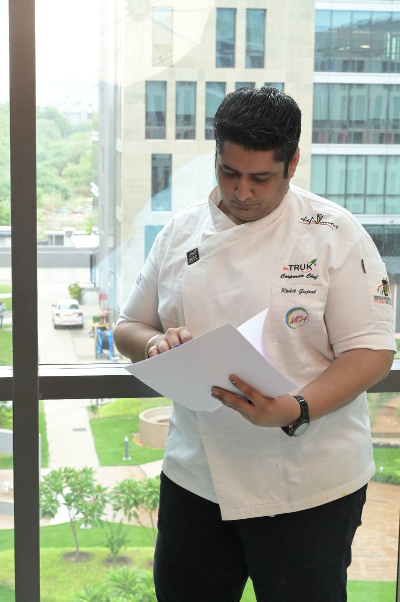 chefrohitgujral's tweet photo. It’s time for some action guys @mrtruk.in is cooking with @on2cook something existing is coming on the way just stay tuned! Happy Cooking 🧑‍🍳 https://t.co/5OOHw55dgd