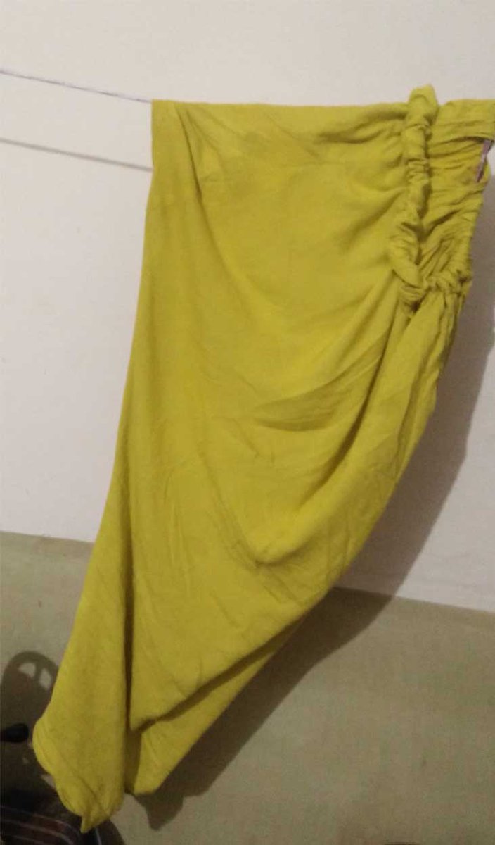 alinsadiamultan's tweet photo. ایک زمانہ تھا ک لوگ موٹی عورتوں کو پسند نہیں کرتے اج کل جس کی جتنی بڑی گ ا ن ڈ ہو اس کے اتنی ہی لوگ اس کے دیوانے ہوتے ہیں اس وجہ سے اج کل ہر عورت نے اتنی پیچھے والے حصے کو بڑا کرنے پر زور لگایا ہوا ہے
اس طرح کی بھینسیں اپ کو صرف پنجاب میں ہی مل سکتی ہے https://t.co/Efj6mpGPI3