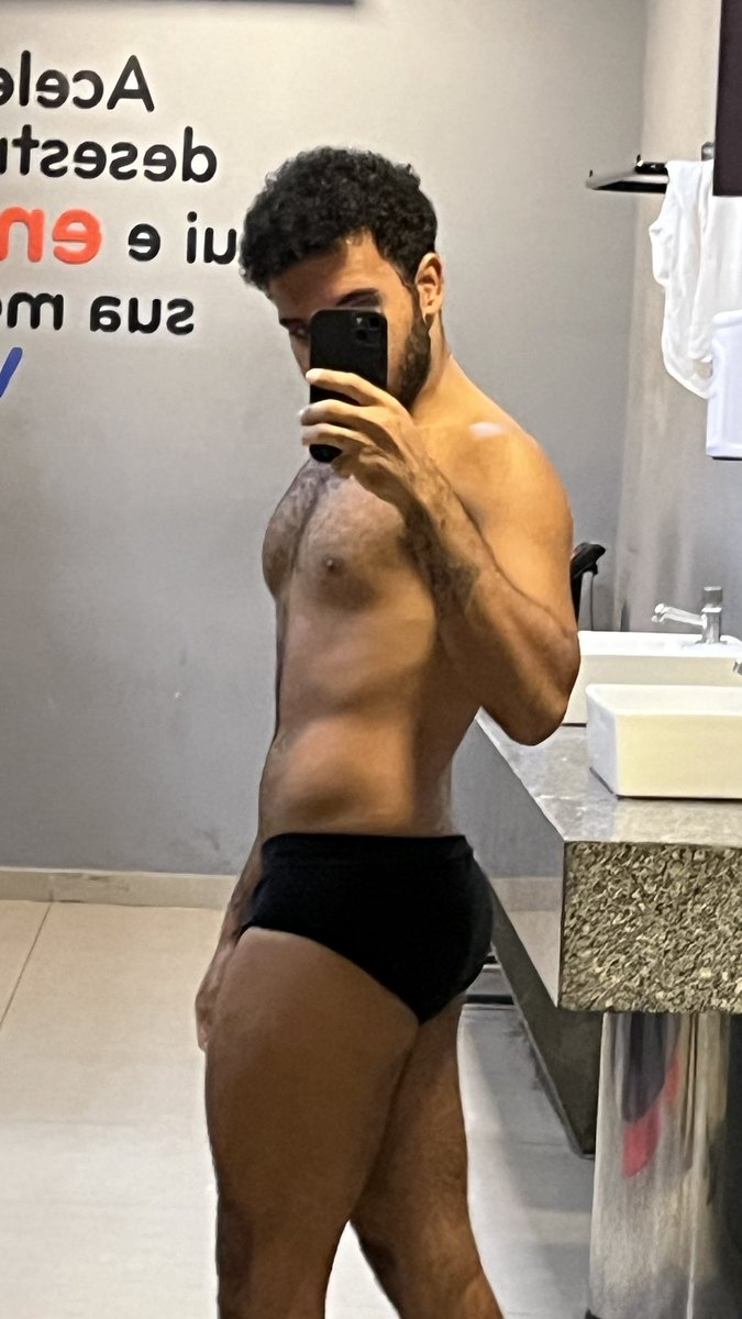 a camada de antonio pegando fogo tweet media