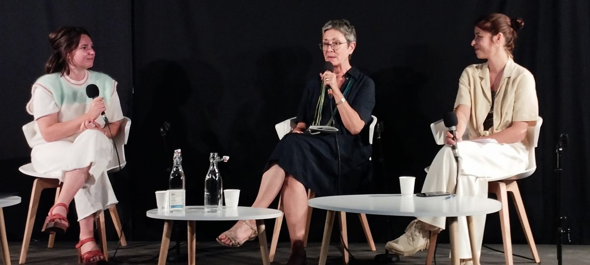 <a href="/fnadac/">FNADAC</a> <a href="/villedecergy/">Ville de Cergy</a> <a href="/pass_Culture/">pass Culture</a> @SCavalierPC <a href="/pitofletraitre/">Christophe Bennet</a> #EnDirect 
Caroline Marcilhac (<a href="/TheatreOuvert/">Théâtre Ouvert</a>) intervient sur le thème : "La langue : frein ou vecteur d’échanges culturels ?"

Découvrez la suite du programme des rencontres #QuelSpectacleVivanten20250
>> culture.newstank.fr/spectaclevivan…
Pour vous inscrire : culture.newstank.fr/spectaclevivan…