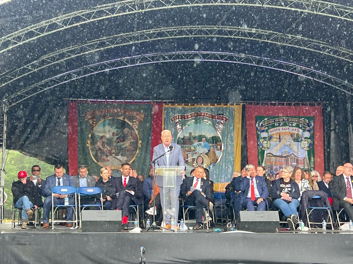 IanLaveryMP's tweet photo. Thank you to the DMA for asking me to speak at such an important miners’ gala. 

The past inherit the future we build✊ https://t.co/EY06yr2wNG