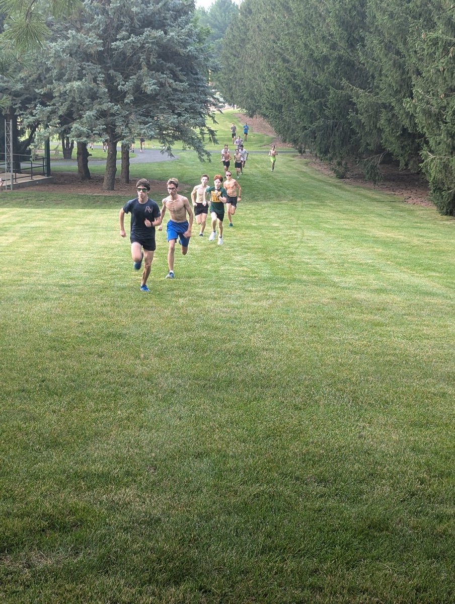 Fremd Distance Crew tweet media