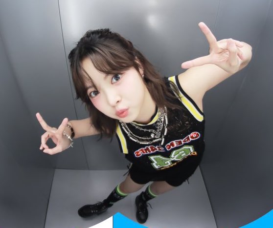 etnchae's tweet photo. ꒰ #help_rt ꒱ ‼️ a curious cat has entered your timeline! 🐈⬛..💨 and that’s me, 홍은채! ⭐️ so erm.. i need new friends!! ( • ᴖ • 💧) who wants to share the fun wimme?! ❤︎ like.. let me know what interests you lately! 💭 {p.s. would be nice if you bring your fwens too!} 🎀🤍 https://t.co/sqLyJhqgGp