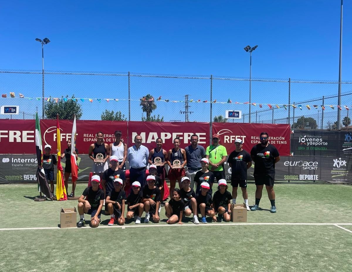 WTADonBenito's tweet photo. La española Olga Parres y la austriaca Tamara Kostic  se han proclamado Campeonas de Dobles  del VIII Torneo Internacional de Tenis Femenino "Ciudad de Don Benito" tras vencer en la final a la americana  Isabella Barrera y la rusa Vitalia Diatchenko  3-6,6-4 y 10-6. https://t.co/yMVPgZg6u8