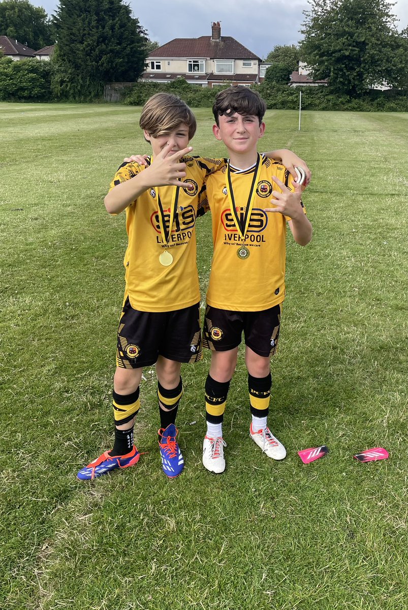 Cup Semi Final today in <a href="/MCSoccerSchools/">Michael Corless</a> Vs FCFC ⚽️👍🏻

Cracking attacking performance by the lads to get us in to the Final 💪🏻

MOTM- OSCAR &amp; LOUIE 👊🏻