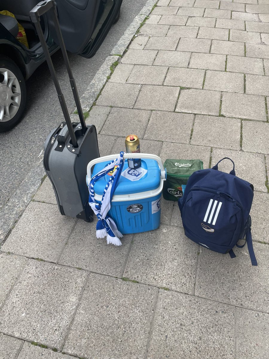 Då är PRO Ultras på väg till Västerås för några härliga dagar så vi höres på läktaren imorgon 🍺🍺🤍💙🤍💙