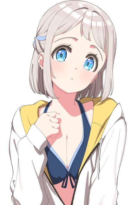 水着の葛城リーリヤ。女性は視線に気付いてると言うが、気付かれただろうか。 