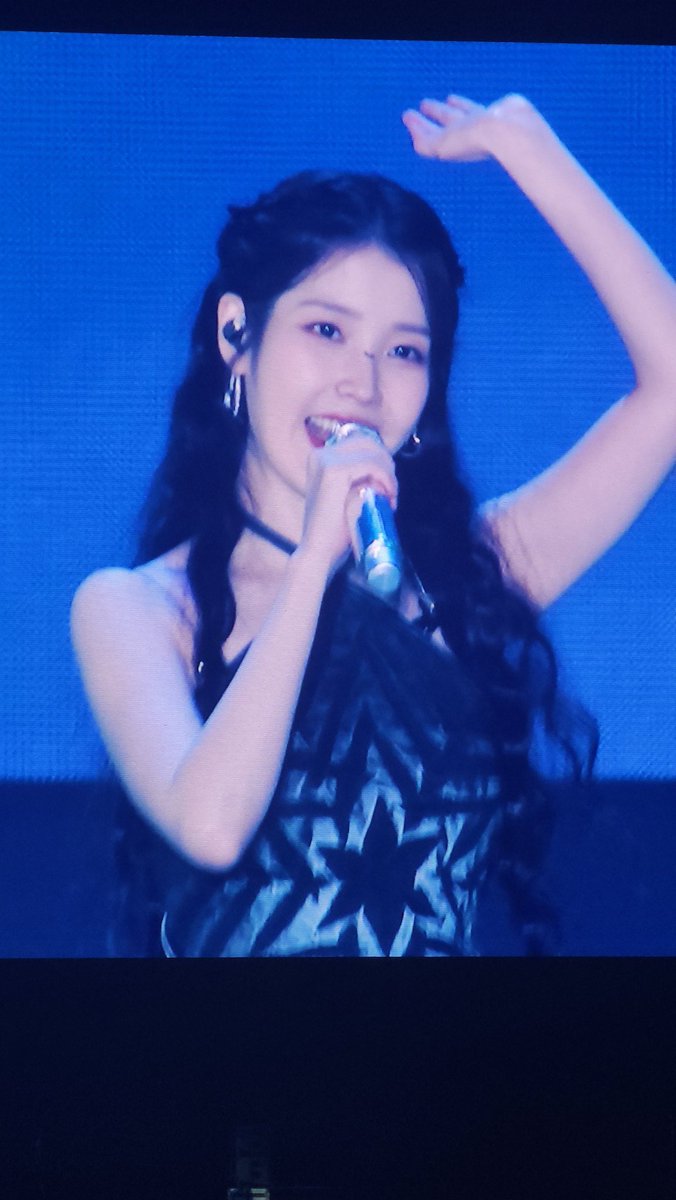 GalaxyGG228's tweet photo. #iu https://t.co/dECJOWDf2T