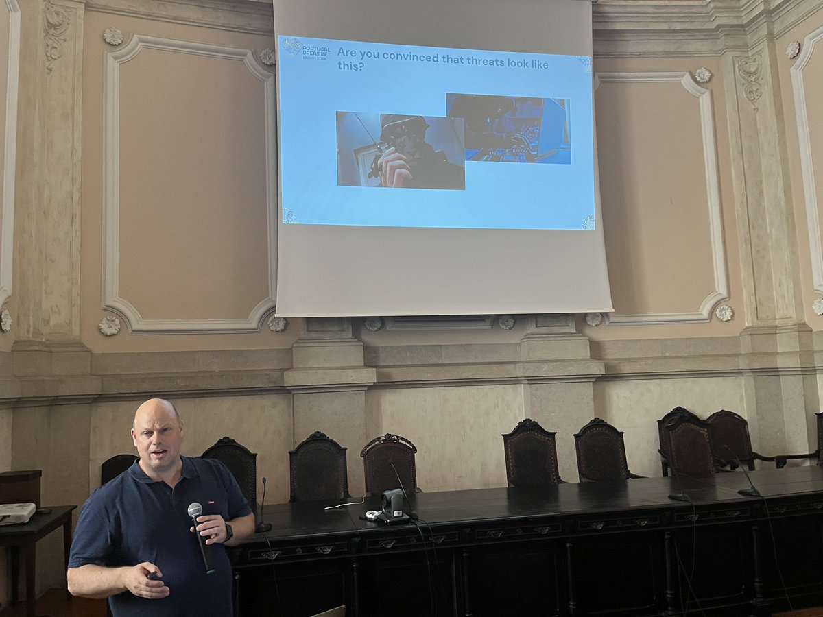 The great <a href="/stangomat/">Daniel Stange</a> talking about security “the biggest enemy is always in the room and wears a trailblazer hoodie” 😂 #PortugalDreamin