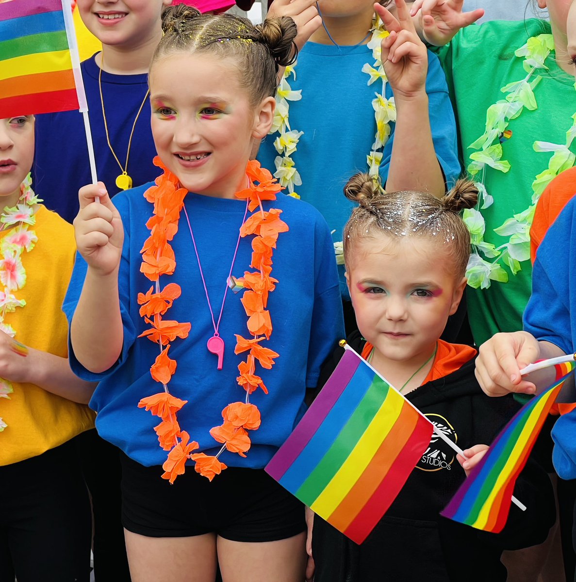 Aimee 🌻 tweet media