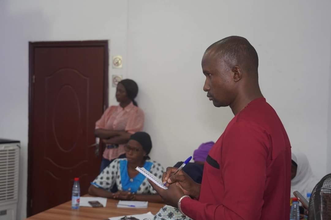 malimanie's tweet photo. Semaine enrichissante avec de passionnées et brillantes journalistes. Ravi d'avoir partagé mes expériences en Rédaction d'article et Interview. Une belle initiative de @Femmlmali. #Mali #Journalisme https://t.co/COC5nLDkik