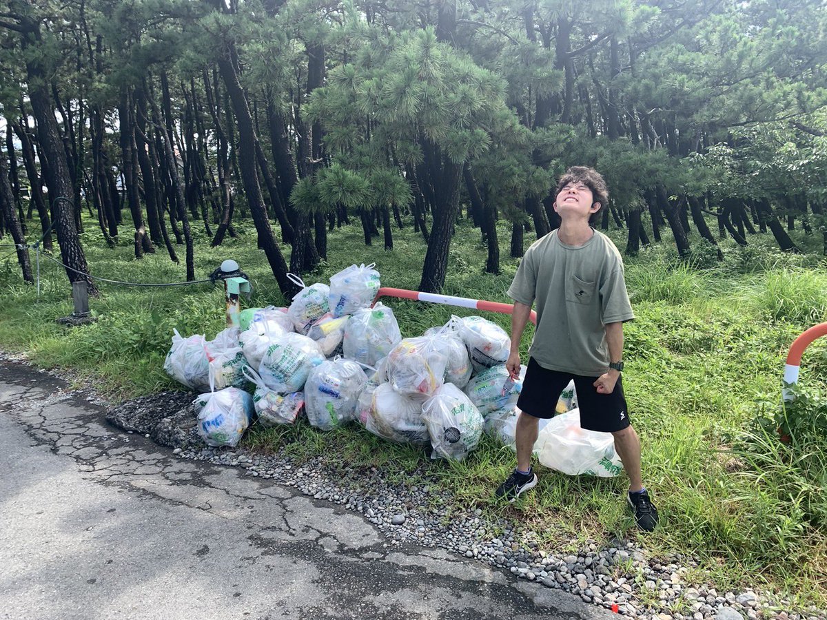 observerule's tweet photo. 7月ゴミ拾い開催‼️
3時間で38袋でした。しゅんたくんにも運びのみやってもらいました。
夏でゴミ真っ盛りです‼️今年もこの季節がやってきたぜ。 https://t.co/AkO6rfkcK5