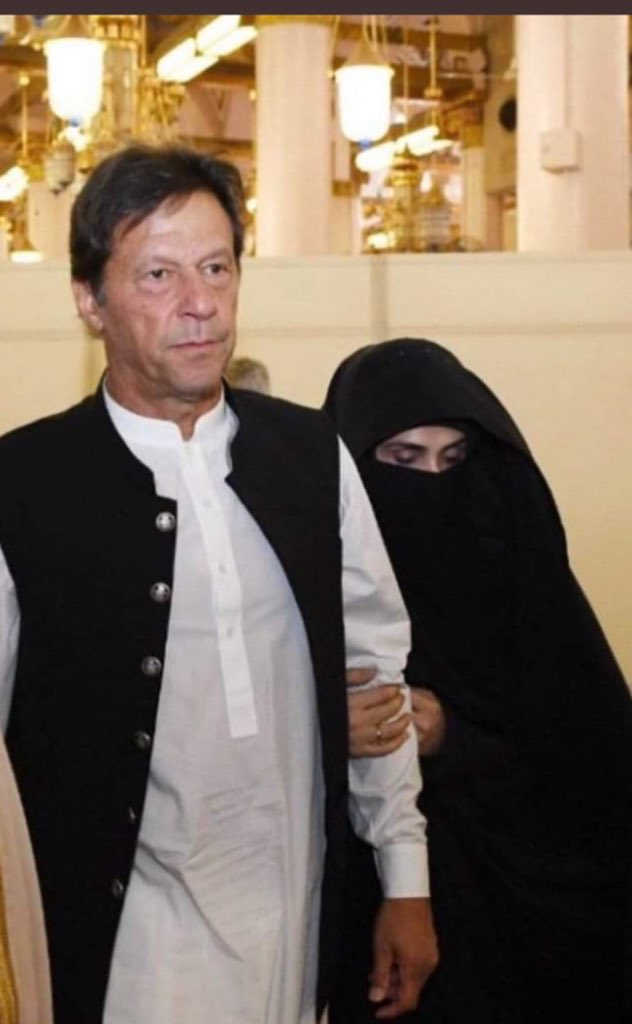 PinkyHuma's tweet photo. Allhamdulilah باعزت بری #ImranKhan #BushraBb #BushraImran #ImranKhanFightingForPakistan #ImranKhanPTI https://t.co/KFAV4rteKp