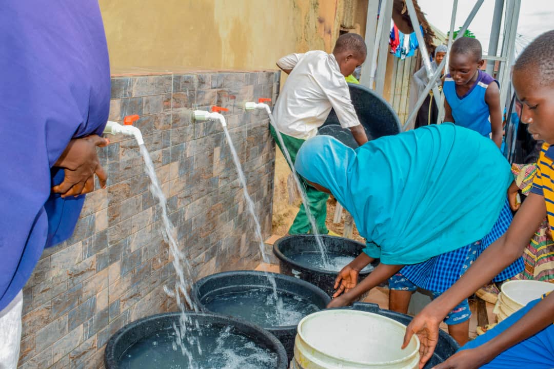 mmukaddas's tweet photo. It was exciting to visit 6 communities in Kad North, South &amp; Chikun LGAs earlier today w/ my team, to monitor the just concluded water projects that were carried out by various Comm Project Mgt Committees under the Uba Sani CARES project, as supported by the @KADCSDA114486 https://t.co/S8RER9F8dx