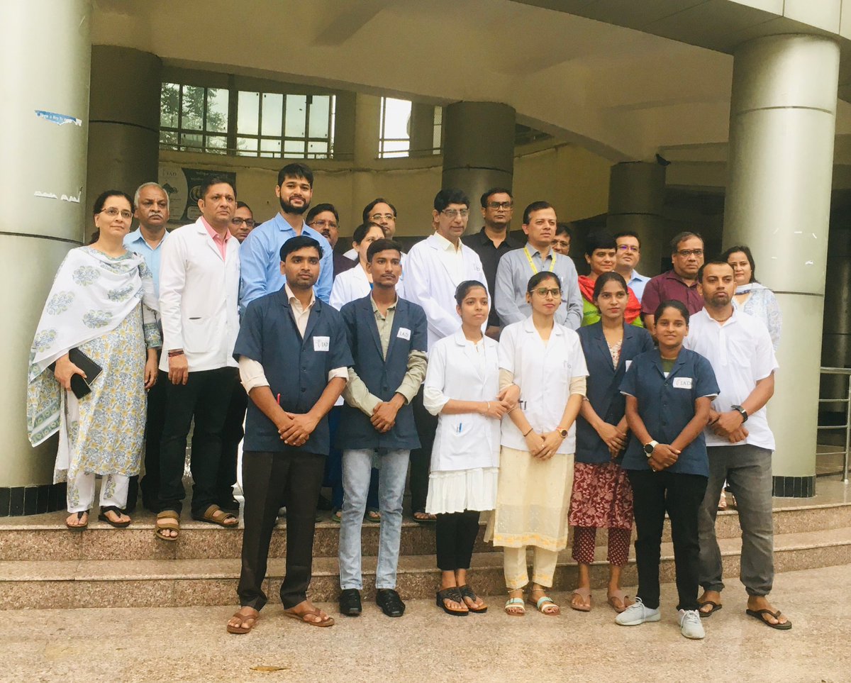 iadorgin's tweet photo. A high-level delegation of Uttar Pradesh government led by Health Secretary Parth Sarthi Sen Sharma &amp; AYUSH Principal Secretary Leena Johri visited our treatment centre in Lucknow today. IAD founder-director Dr S R Narahari briefed the delegation about the integrative treatment. https://t.co/JOWi8Jnhhz