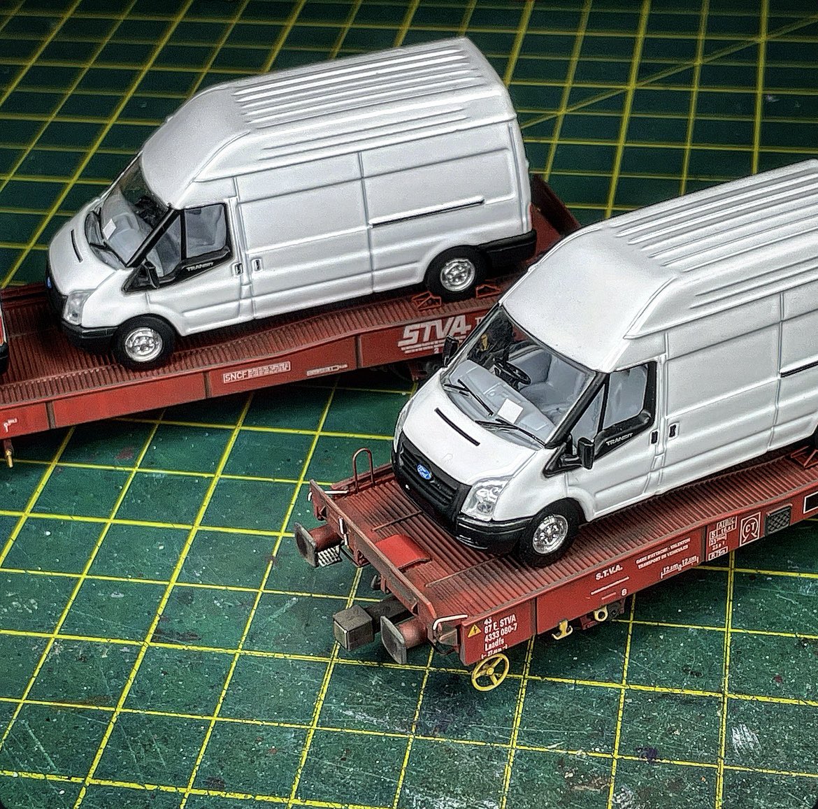 The <a href="/baby_pendo/">Revolution Trains</a> IPAs have finally entered Area 52 aka the workbench. Starting to weather and detail the wagons and detail up the <a href="/OxfordDiecastUK/">Oxford Diecast Ltd</a> Ford Transits as a load. Slow progress but getting there 😉👍🏻 #TMRGUK #IMRGUK