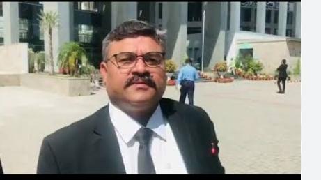 futuristicwire's tweet photo. عدت کیس میں سے عمران خان اور بشری بی بی کو بری کروانے والی ٹیم۔۔۔۔آپ کی ان کے بارے میں کیا رائے ہے؟
@salmanAraja @BrSalmanSafdar @KhalidYChaudry
#idatcase https://t.co/Tiq0eeV9Uk