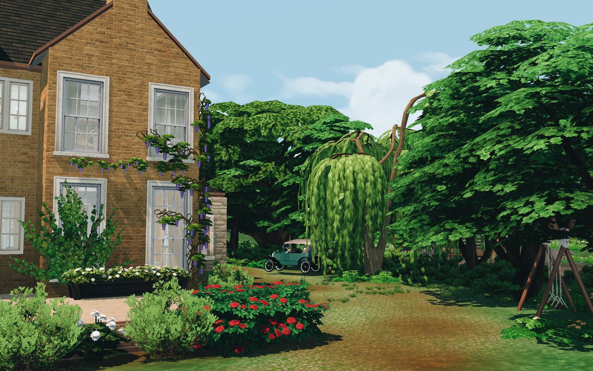 1920’s British estate up on the gallery !! #ShowUsYourBuilds #Sims4 #decadechallenge