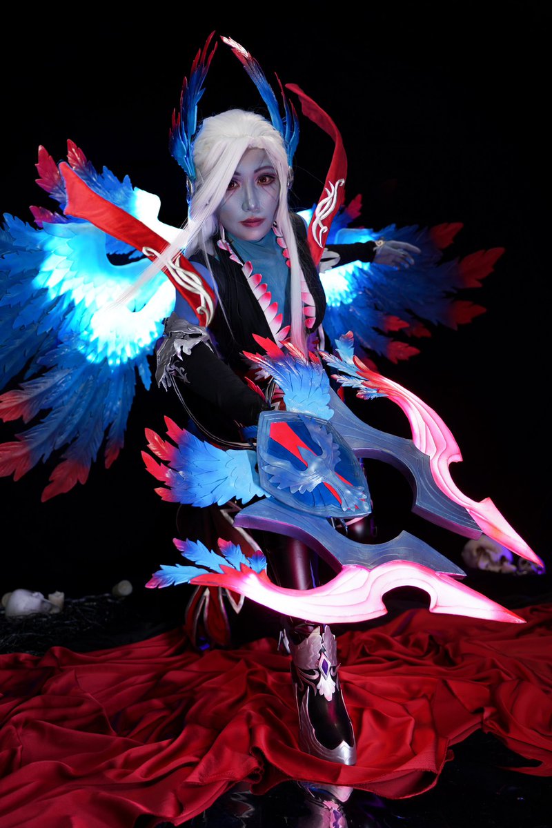 abuduorui's tweet photo. Finally finished the shoot for Vengeful Spirit, took photos three times, still not very satisfied.

#dota2 #cosplay #dota2cosplay https://t.co/meleL7Or6x